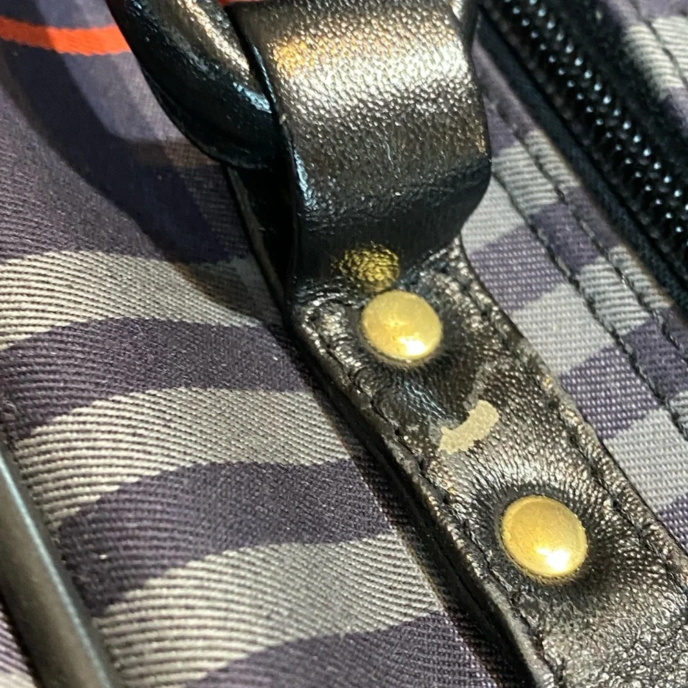 Burberry Men's Blue and Red Plaid Messenger Bag - Picture 12 of 17